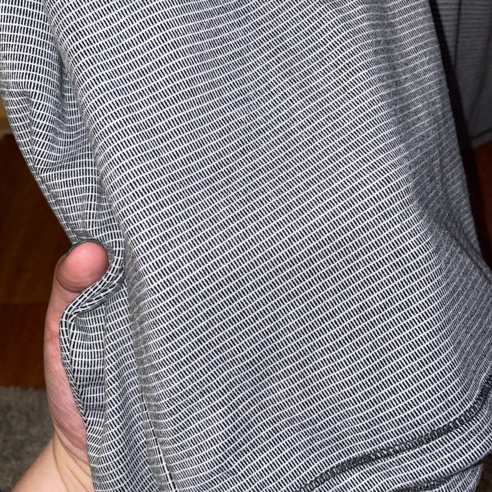 Exercise tee - Picture 3 of 6